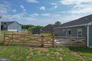 147 Greg Dr, Berkeley Springs, WV 25411 - Photo 7