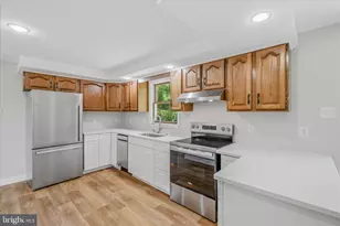254 Old Mill Manor Dr, Berkeley Springs, WV 25411 - Photo 7