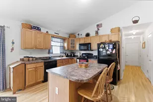 488 Harrison Ave, Berkeley Springs, WV 25411 - Photo 13