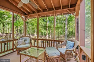 122 Honey Locust Ln, Great Cacapon, WV 25422 - Photo 9