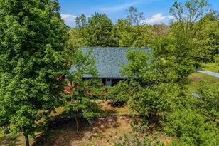 711 Cannon Dr, Berkeley Springs, WV 25411 - Photo 3