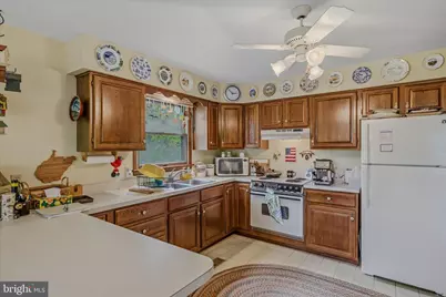 560 Moss Lane, Great Cacapon, WV 25422 - Photo 9