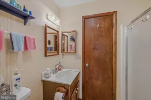 560 Moss Ln, Great Cacapon, WV 25422 - Photo 23