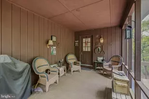 560 Moss Ln, Great Cacapon, WV 25422 - Photo 29