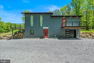 80 Holly Hill Ct, Berkeley Springs, WV 25411 - Photo 3