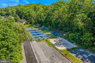 21 Hilltop St, Berkeley Springs, WV 25411 - Photo 29