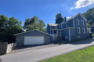 364 Wilkes St, Berkeley Springs, WV 25411 - Photo 5