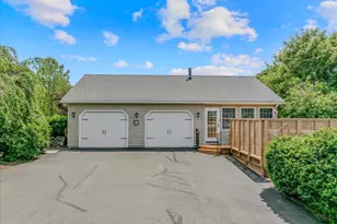 302 Prado Way, Berkeley Springs, WV 25411 - Photo 3