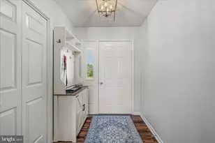 28 Melody Ln, Berkeley Springs, WV 25411 - Photo 5