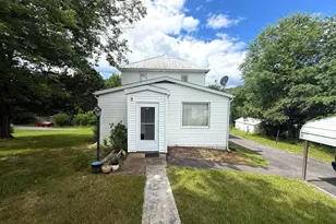 9 Fox St, Berkeley Springs, WV 25411 - Photo 7
