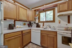 11 S Mountainside Dr, Berkeley Springs, WV 25411 - Photo 15