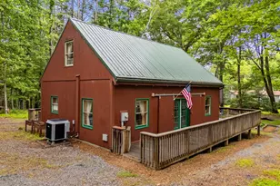 295 Creekview Ln, Berkeley Springs, WV 25411 - Photo 1