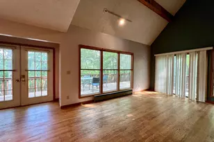 148 S Fieldstone Ln, Berkeley Springs, WV 25411 - Photo 9
