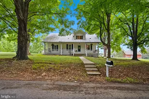 2197 Mauzy Rd, Berkeley Springs, WV 25411 - Photo 1