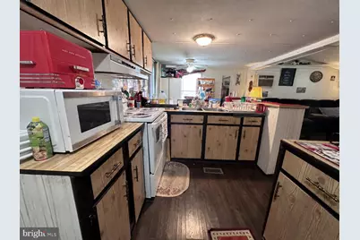 80 Potomac Street, Paw Paw, WV 25422 - Photo 5