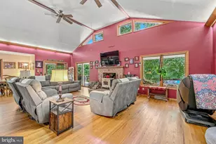 297 Deerwood Ln, Berkeley Springs, WV 25411 - Photo 71
