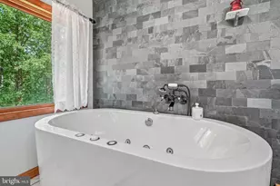 297 Deerwood Ln, Berkeley Springs, WV 25411 - Photo 91