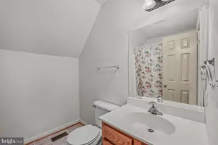 37 Paynes Ln, Berkeley Springs, WV 25411 - Photo 33