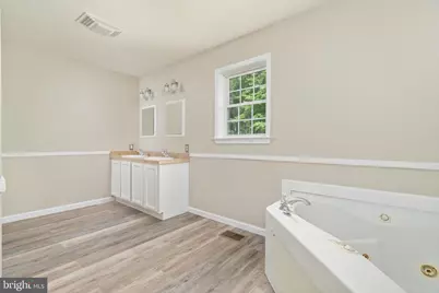 102 Zebra Lane, Berkeley Springs, WV 25411 - Photo 17