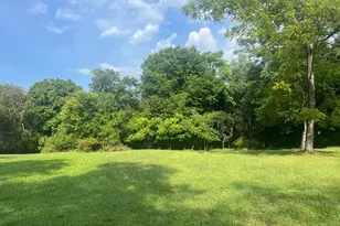 142 Golden Ln, Berkeley Springs, WV 25411 - Photo 1