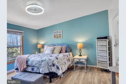 516 Roberts Road, Great Cacapon, WV 25422 - Photo 5
