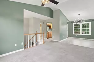 9 Blossom Terrace, Berkeley Springs, WV 25411 - Photo 5