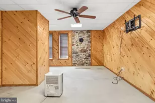 70 Apple Orch Pl, Berkeley Springs, WV 25411 - Photo 23