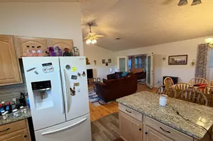 171 Southridge Dr, Berkeley Springs, WV 25411 - Photo 9