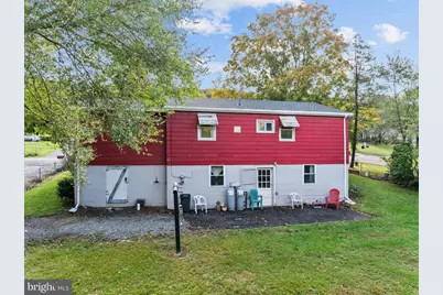 549 Harrison Avenue, Berkeley Springs, WV 25411 - Photo 33