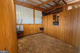 301 Dinkenberger Rd, Kingwood, WV 26537 - Photo 27