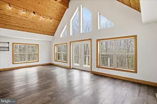 275 Sine Pl, Bruceton Mills, WV 26525 - Photo 9