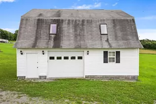 71 Greenwood Ln, Aurora, WV 26705 - Photo 5