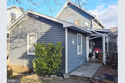 326 Locust Street, Franklin, WV 26807 - Photo 7