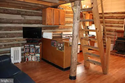 418 R & R Ridge Rd, Brandywine, WV 26802 - Photo 15