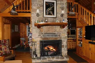 515 Lookout Ln, Riverton, WV 26814 - Photo 7