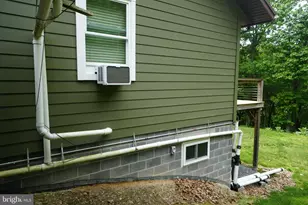 150 Sharp Ridge Ln, Franklin, WV 26807 - Photo 5