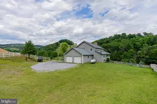 90 Tsar Mountain Ln, Franklin, WV 26807 - Photo 17