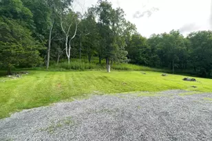 147 Day Owens Dr, Franklin, WV 26807 - Photo 19