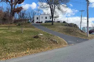 661 W Frederick St, Staunton, VA 24401 - Photo 1