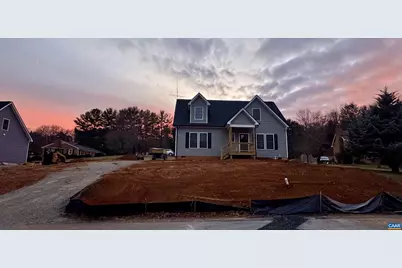 202 Robin Hood Rd, Staunton, VA 24401 - Photo 1