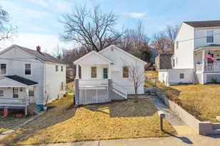 5 Montgomery Ave, Staunton, VA 24401 - Photo 1