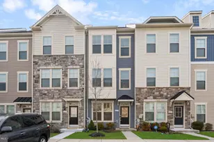 829 Jarrett Ln, Glen Burnie, MD 21060 - Photo 1