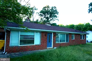 7948 Oak Rd, Pasadena, MD 21122 - Photo 1