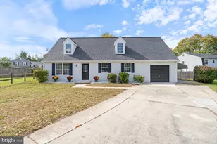 930 Truro Ln, Crofton, MD 21114 - Photo 1