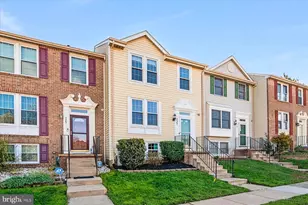 727 Dayspring Dr, Odenton, MD 21113 - Photo 1