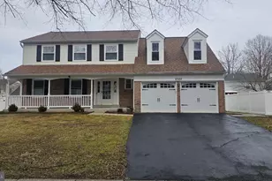 2322 Nantucket Dr, Crofton, MD 21114 - Photo 1