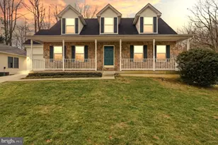 807 Eastern Point Rd, Annapolis, MD 21401 - Photo 1