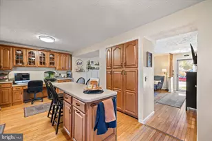 7914 Leeds Dr, Pasadena, MD 21122 - Photo 1