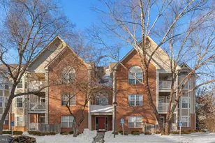 633 Admiral Dr, Annapolis, MD 21401 - Photo 1