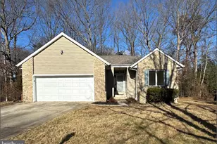 425 Fernwood Dr, Severna Park, MD 21146 - Photo 1